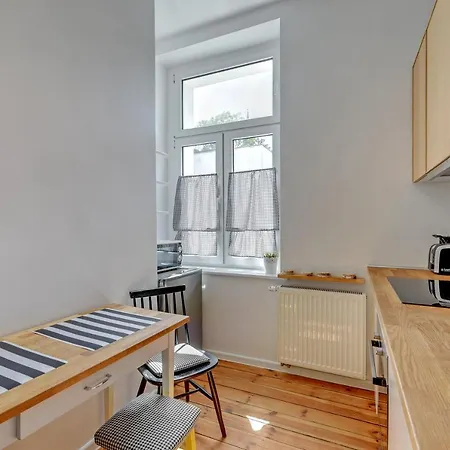 White Seagull Apartment